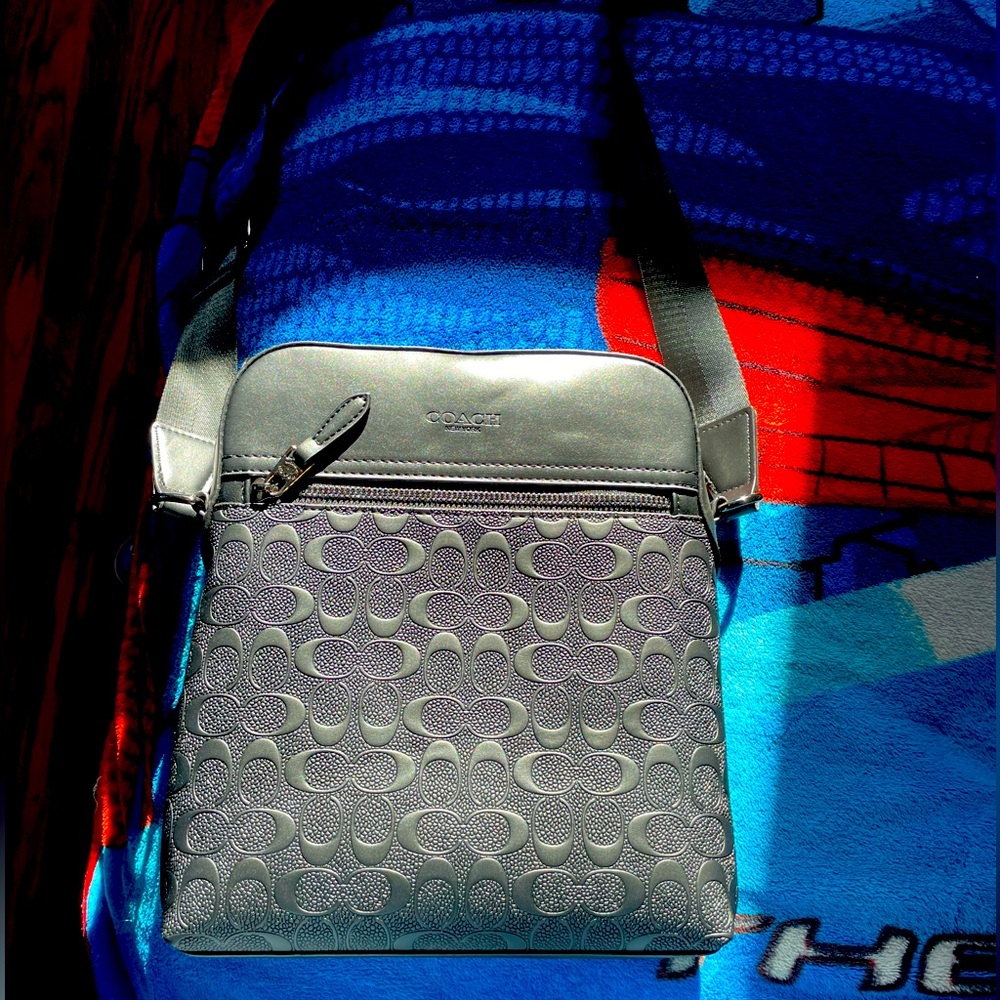 Coaxh cross Brody bag